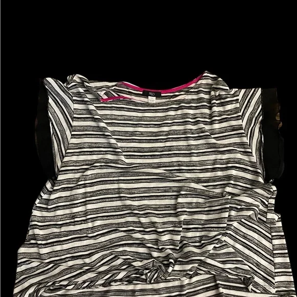 FGD Striped Black and White Women's Top - Picture 4 of 11
